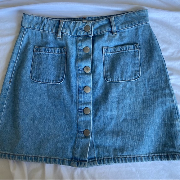 Garage button up jean skirt - Picture 2 of 4